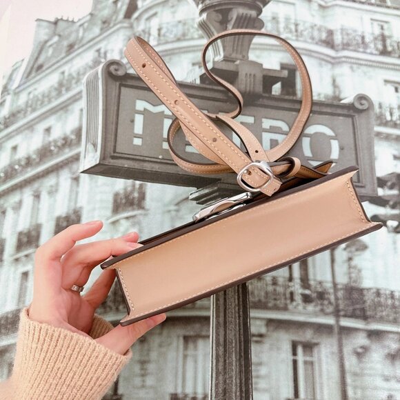 Coach CP045 Eliza Small Flap Crossbody IN Taupe - Picture 5 of 7